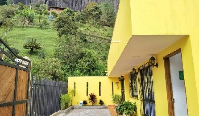 Hermosa casa de campo en GUATAPÉ