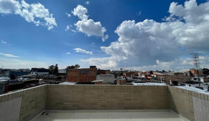 Hermoso apartamento con terraza, excelente ubicación cerca al centro de la ciudad