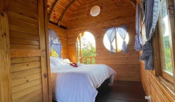 Glamping para Parejas con Jacuzzi en la Victoria Caldas