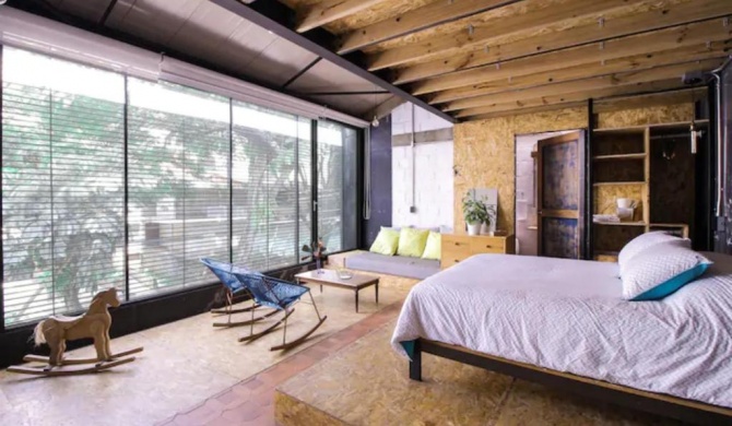 Santa Teresita Loft