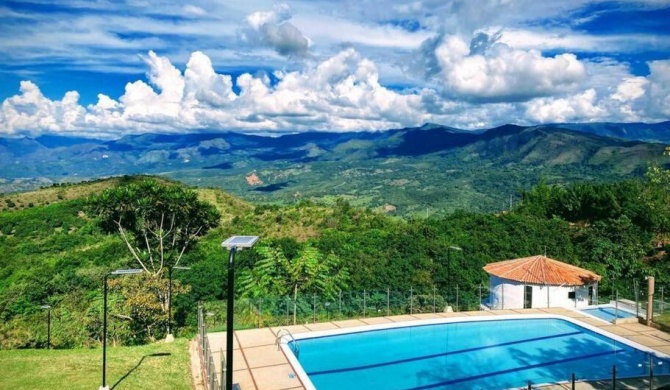 Casa campestre entre montañas para 6 personas