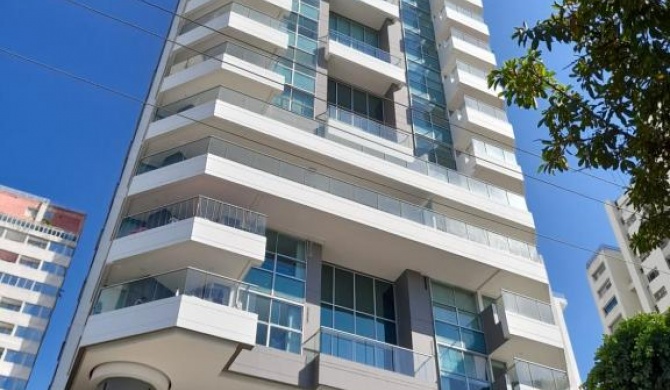 Apartamento en Edificio Murano ELITE frente a las Playas de Bocagrande