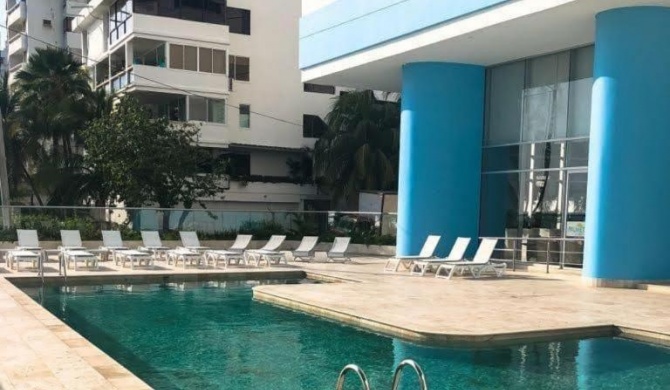 Apartamento Vacacional en Cartagena Con Piscina y Vista al Mar