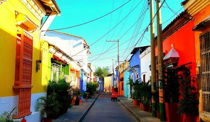 CC2-9 HABITACIÓN EN GETSEMANÍ CON DESAYUNO PISCINA AIRE ACONDICIONADO Y WIFI