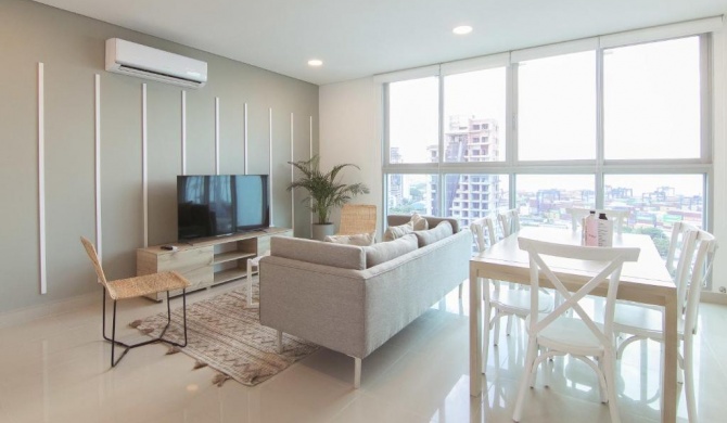 Upscale 3BR in Cartagena