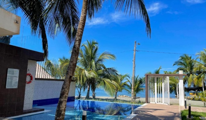 Casa entera con vista al mar