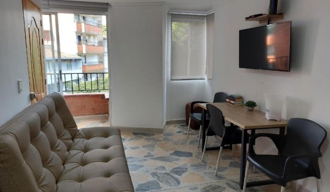 Apartamento en Envigado cerca a Parque Principal - Orquideas Piso3