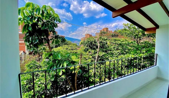 Hermoso apartamento cerca al CC Viva Envigado