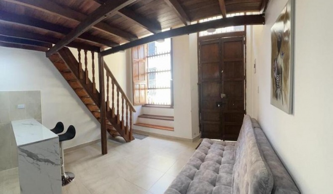 Agradable casa en Buga junto a la basílica