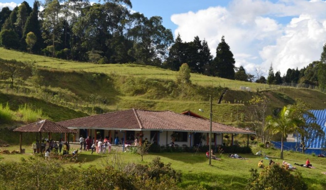 Akasha Encuentro Finca cerca a Medellín.