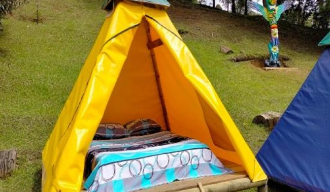 TIPI ( TIENDA DE CAMPAMENTO )