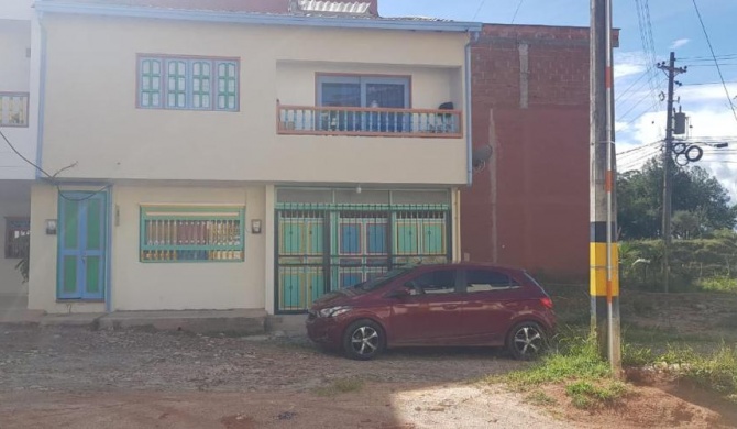 Hermosa casa cerca a la represa de Guatape