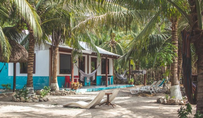 Isla Grande Eco-Hostal