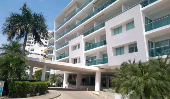 Apartamento 3 alcobas con vista frente al mar Morros 922