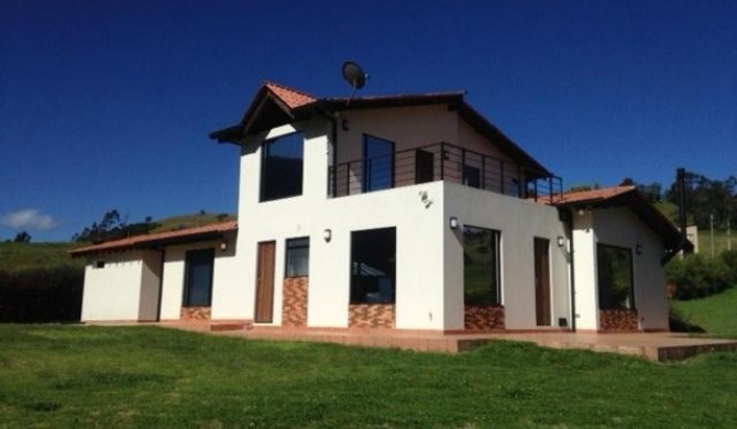 Chalet El Alto La Calera vista única