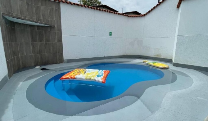 Acogedora Villa con Piscina