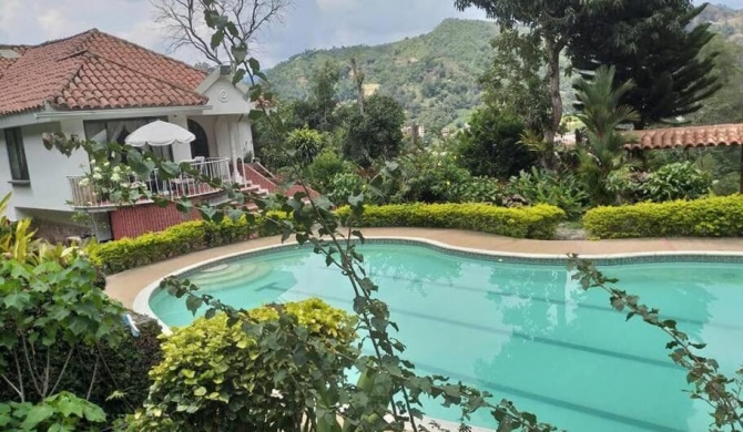 Hacienda Lomalinda, Hermosa finca en La Vega