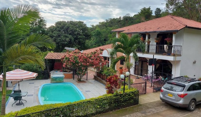 Casa Familiar para Descanso a 1 hora de Bogota