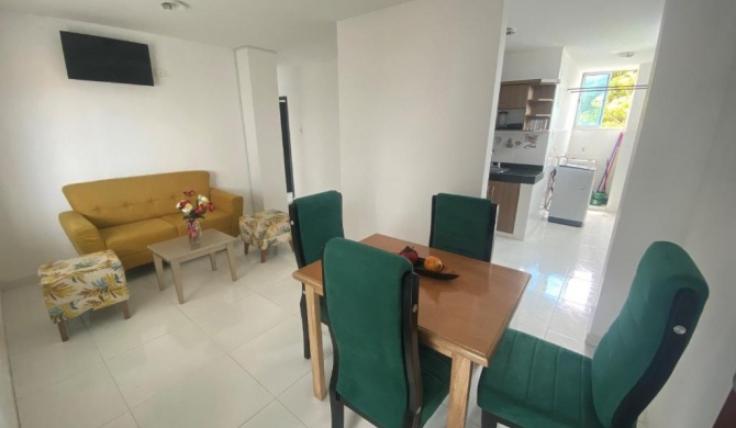 Hermoso apartamento amoblado con parqueadero 301